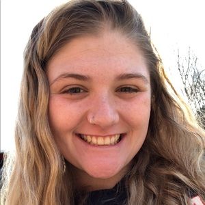 Meet your Posher, Holly